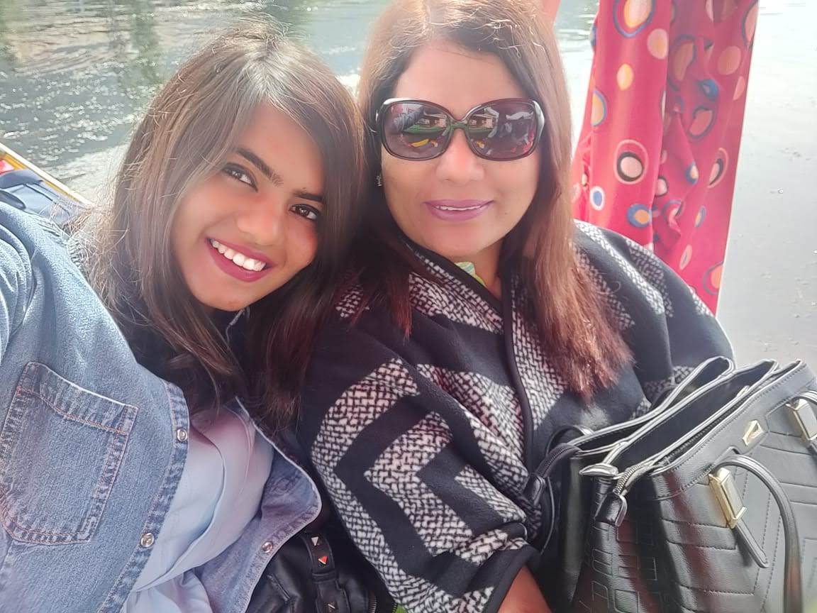 Trip Leader Niyati Saxena and mom