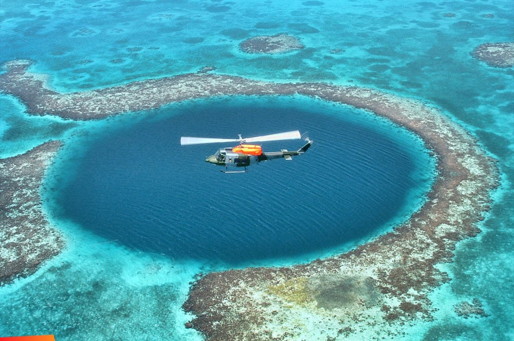 Blue Hole Belize 