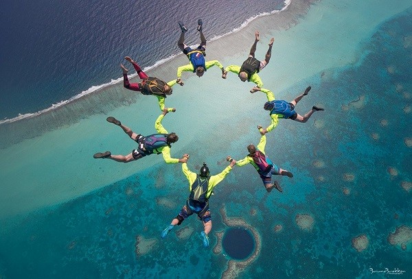 Sky Diving in Blue Hole.