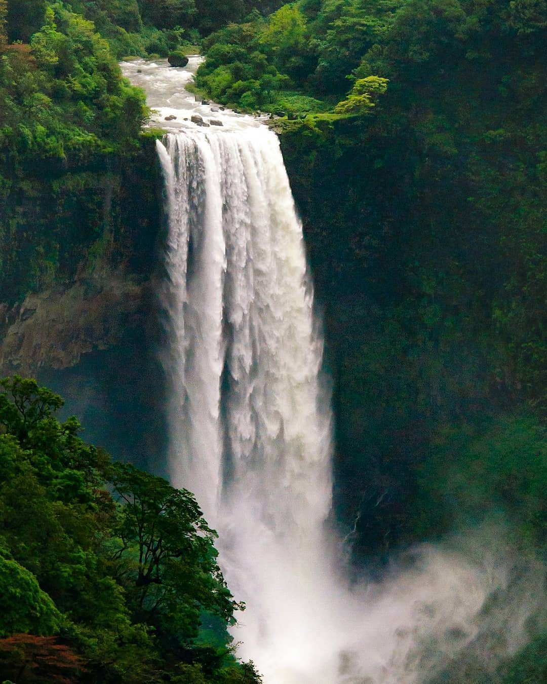 Tambdi Surla Waterfall 