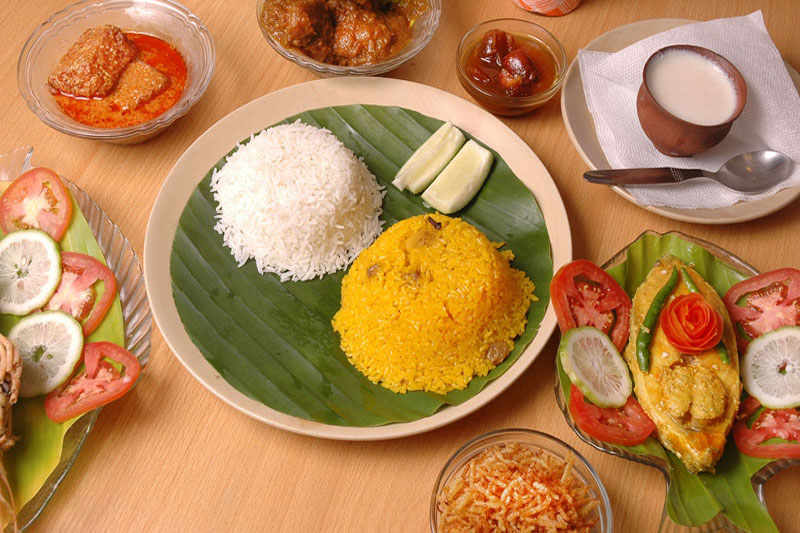 A guide to Bengali Food - OnHisOwnTrip