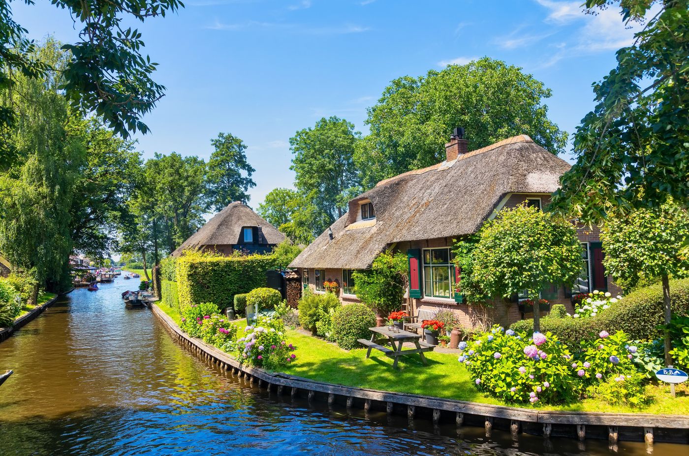 how to reach Giethoorn
