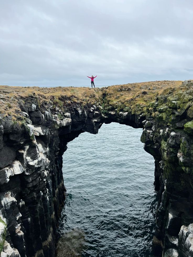 Arnastapi Stone Bridge | What to visit in Snæfellsnes